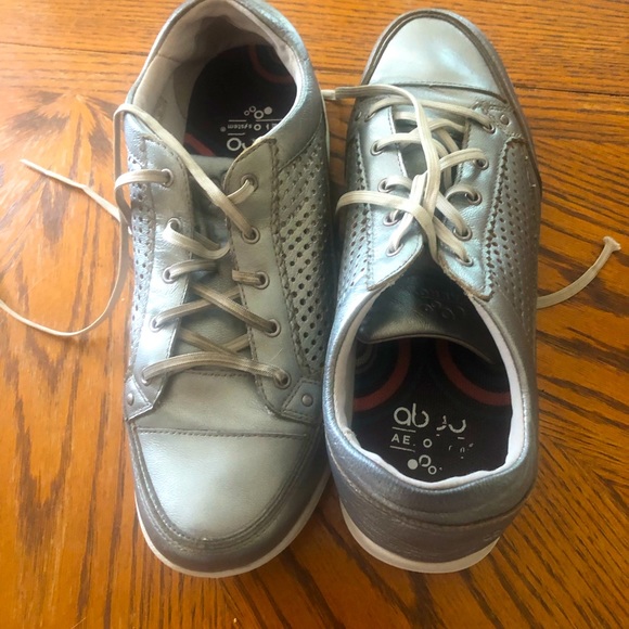 Abeo Light golden comfy Sneakers with Arch support size9 - Picture 7 of 7